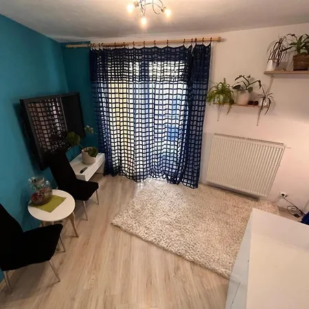 Last Floor With Balcony *